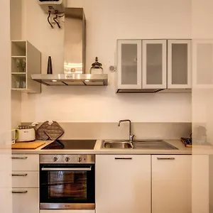  Apartamento Elegant Behind The Colosseum